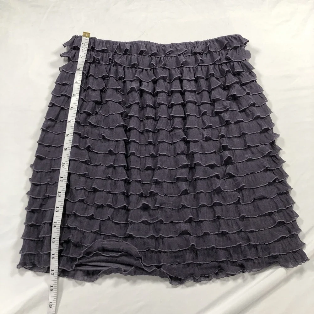 XHILARATION ABOVE-KNEE SKIRT (purple-gray w/ elastic waist & ruffles) Size Small